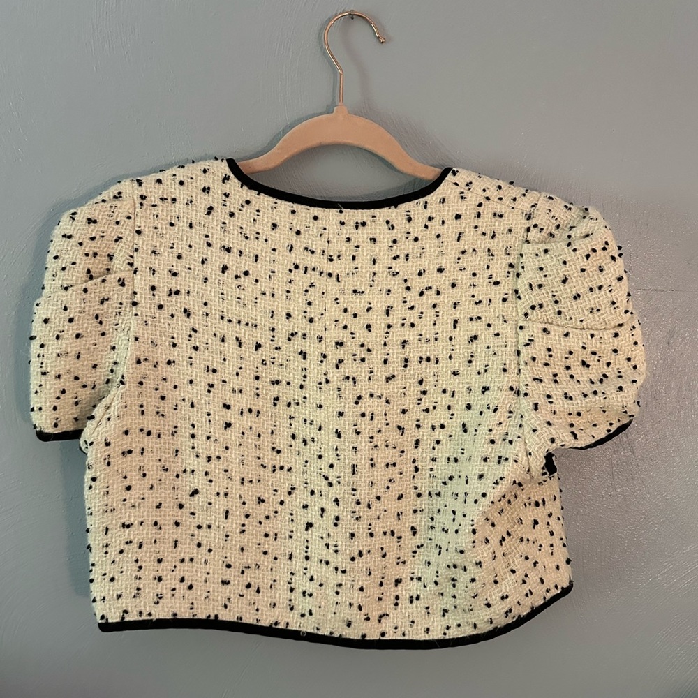 EUC Cream and Black Cropped Blazer with Black Trim - Picture 2 of 4